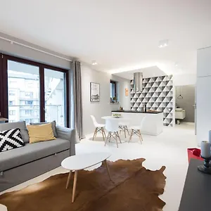 Apartment Premium For Old Town & Jewish Quarter - Balcony Pool Onsite, Krakow